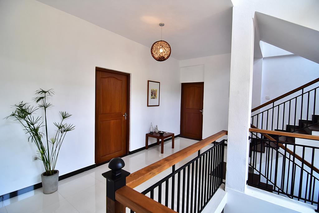 Park Lane 88 Apartments Negombo Bagian luar foto