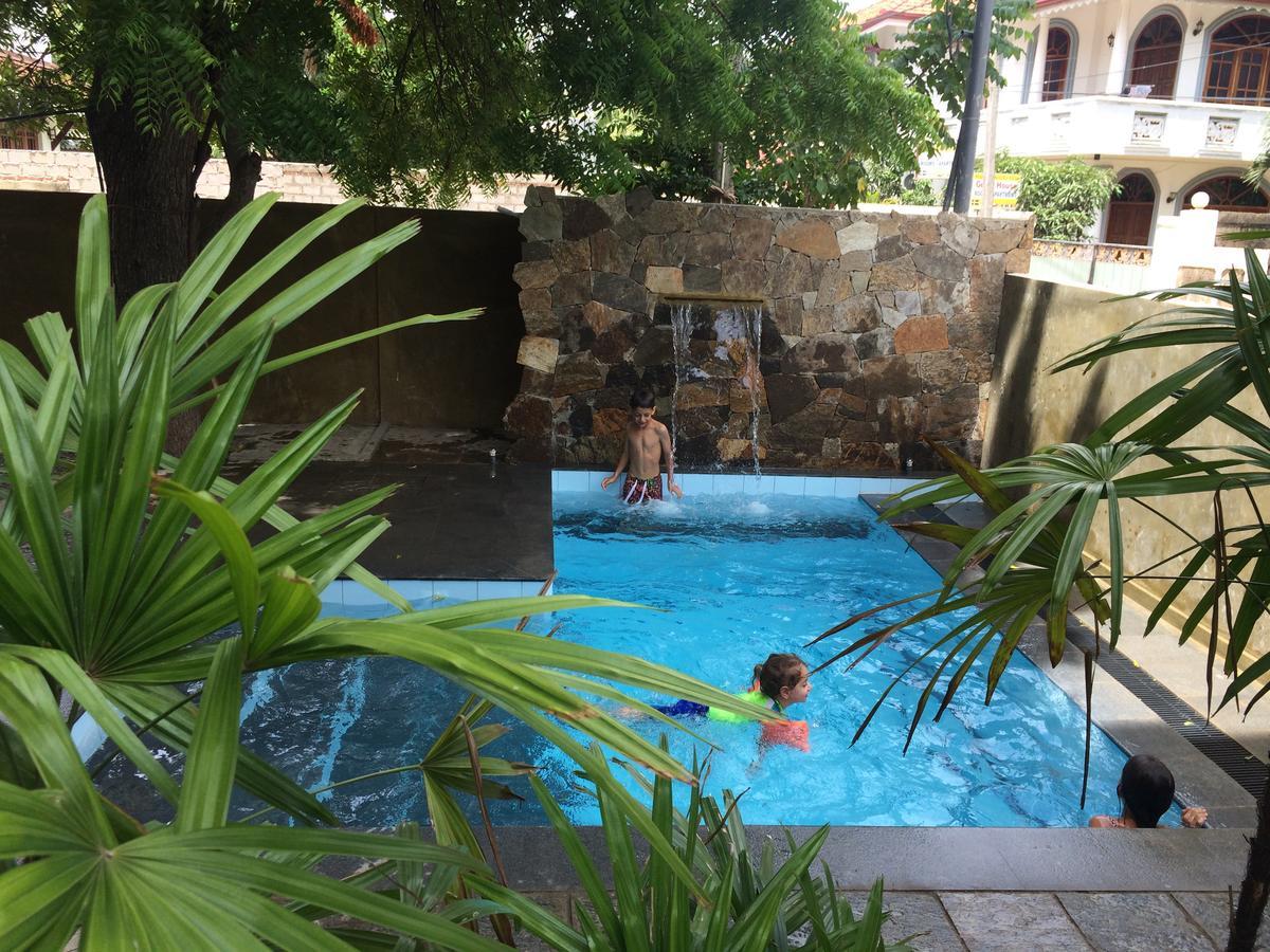 Park Lane 88 Apartments Negombo Bagian luar foto